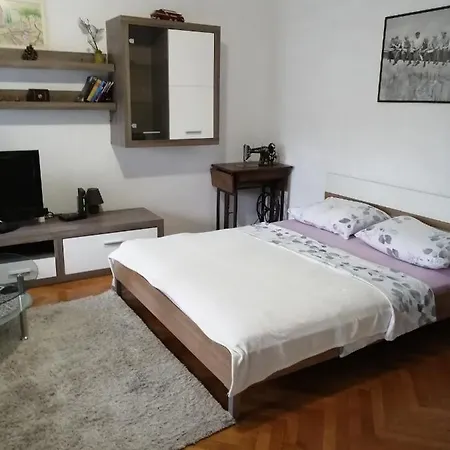 Valeria Split