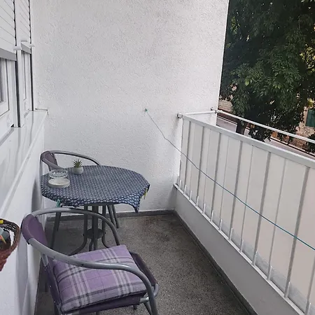 Apartment Valeria *